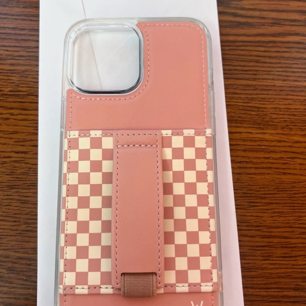 Walli 13 pro max - pink checkered